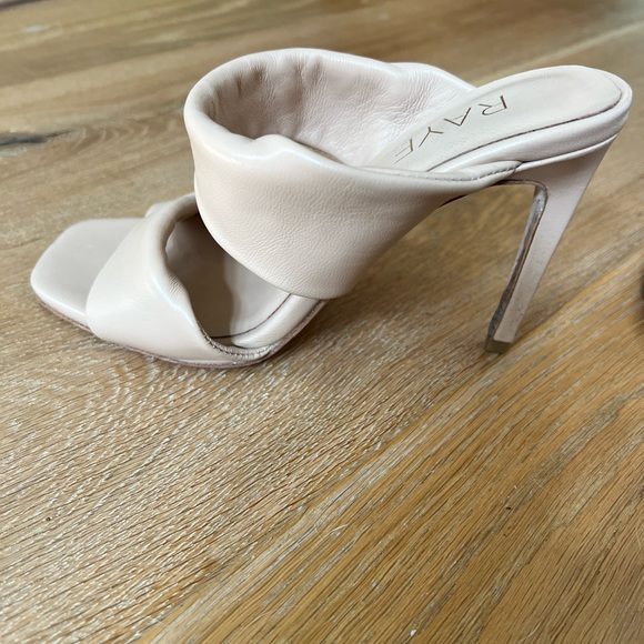 Raye Heels - Picture 4 of 5